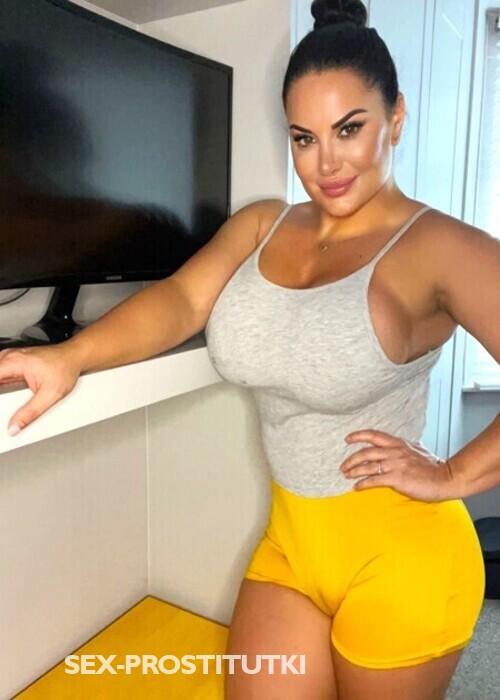  Алина